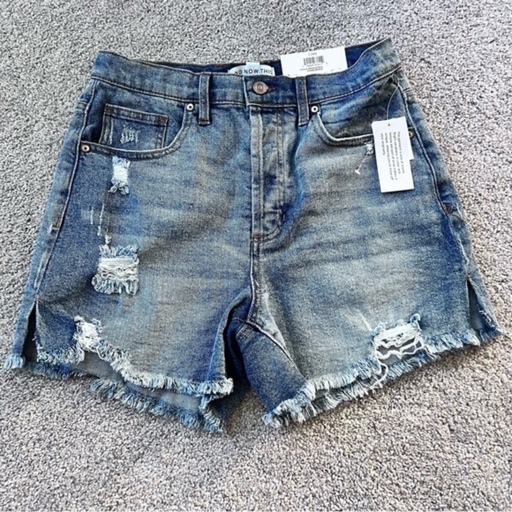NWT And Now This distressed denim button fly shorts size 28